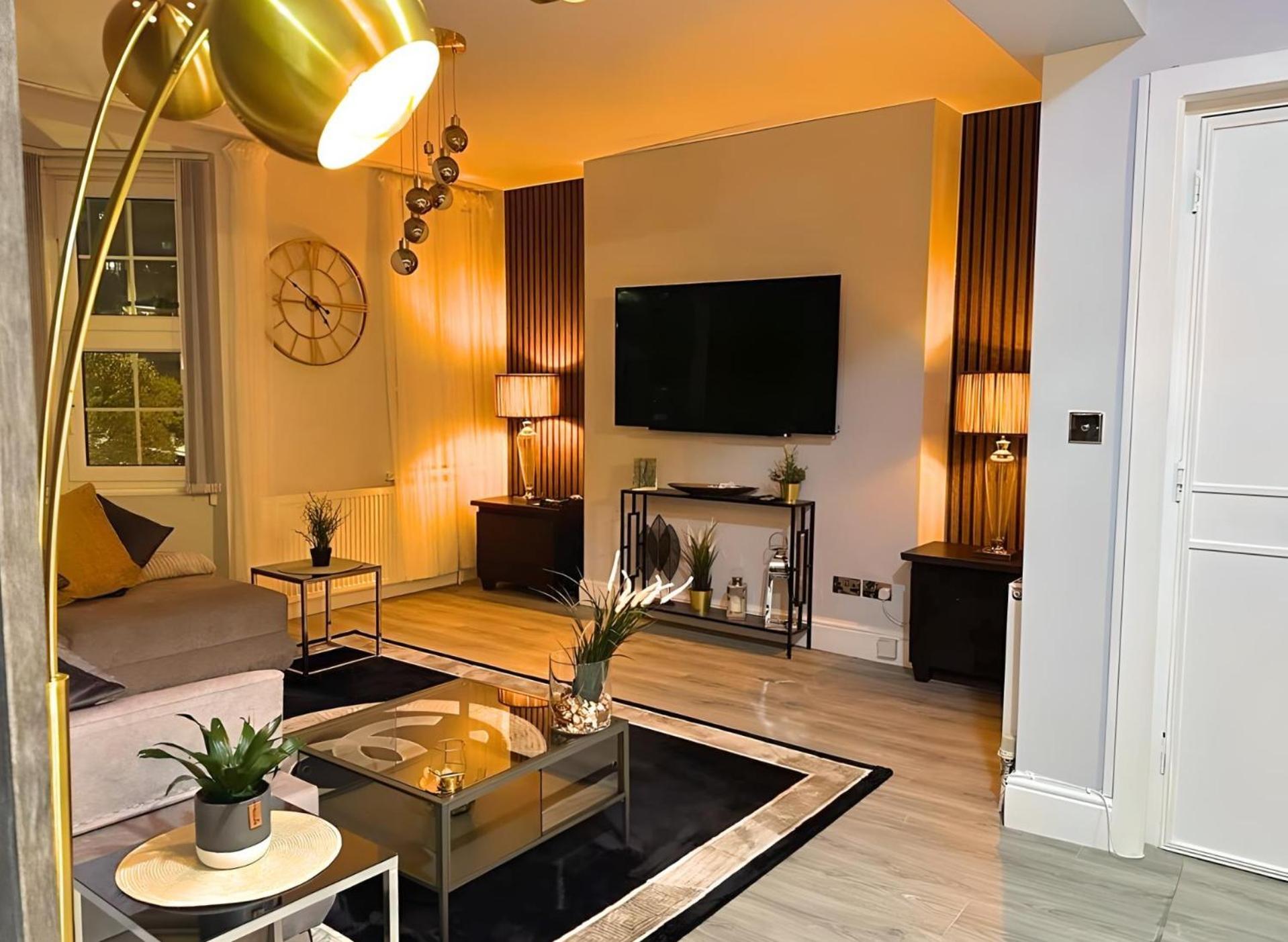 *Luxury 9Ine Lush Jacuzzi Apartment & Balcony* Μπέρμιγχαμ Εξωτερικό φωτογραφία