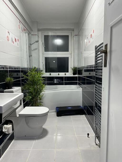*Luxury 9Ine Lush Jacuzzi Apartment & Balcony* Μπέρμιγχαμ Εξωτερικό φωτογραφία