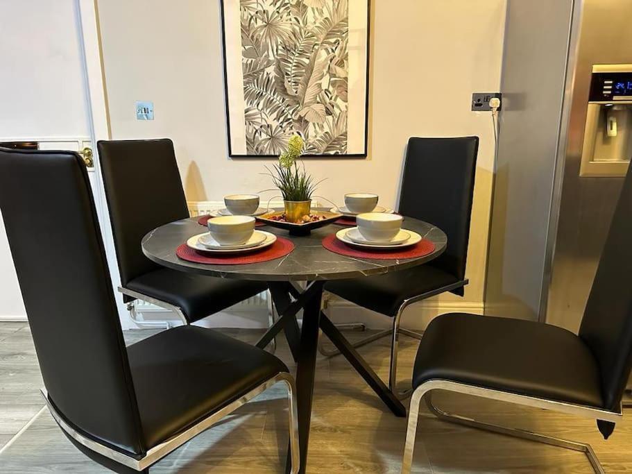 *Luxury 9Ine Lush Jacuzzi Apartment & Balcony* Μπέρμιγχαμ Εξωτερικό φωτογραφία